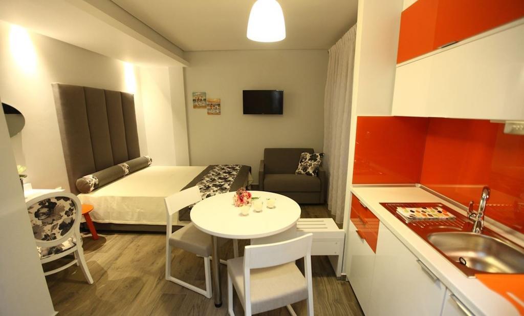 Ferienwohnung Mary'S Luxury Chrisi Ammoudia Zimmer foto